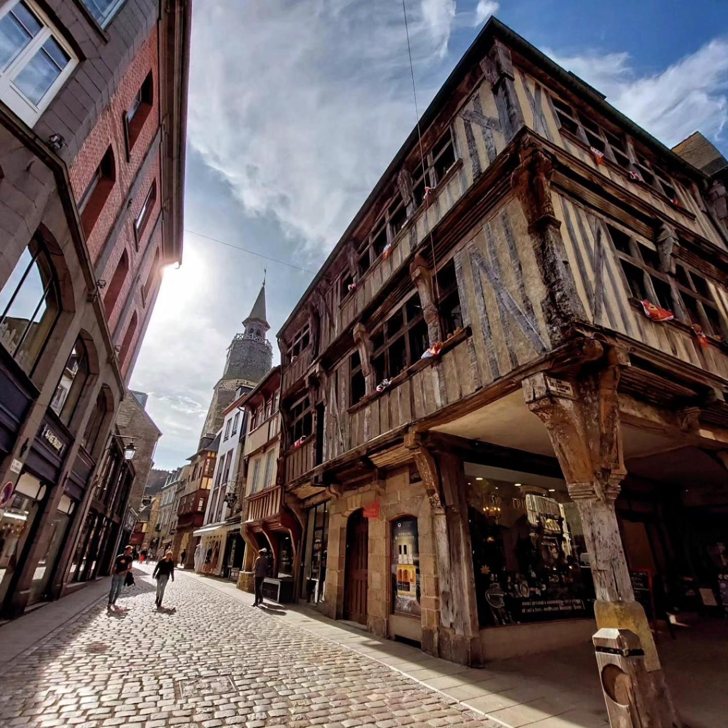 Cocooning Centre Dinan Apartment Bagian luar foto